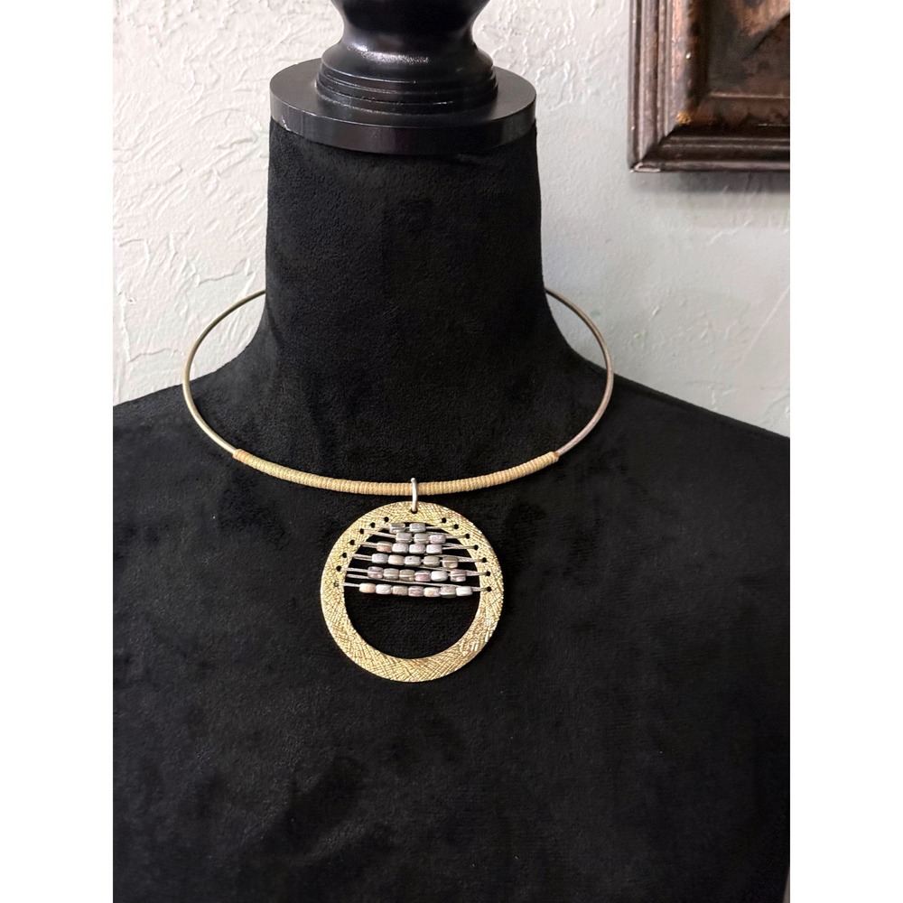 C1946‎ Mixed Metal Torque Choker Necklace Gold Silver Tone Beaded Circle Pendant
